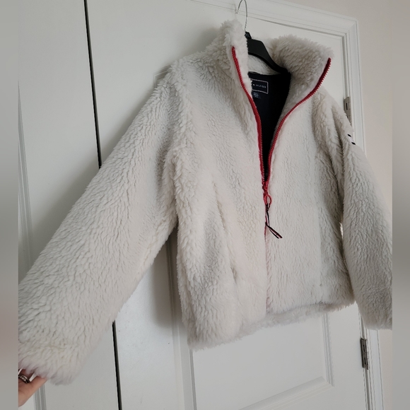 🇺🇲 Tommy Hilfiger fleece zip up jacket with contrast red zipper and flag logo - Picture 3 of 14